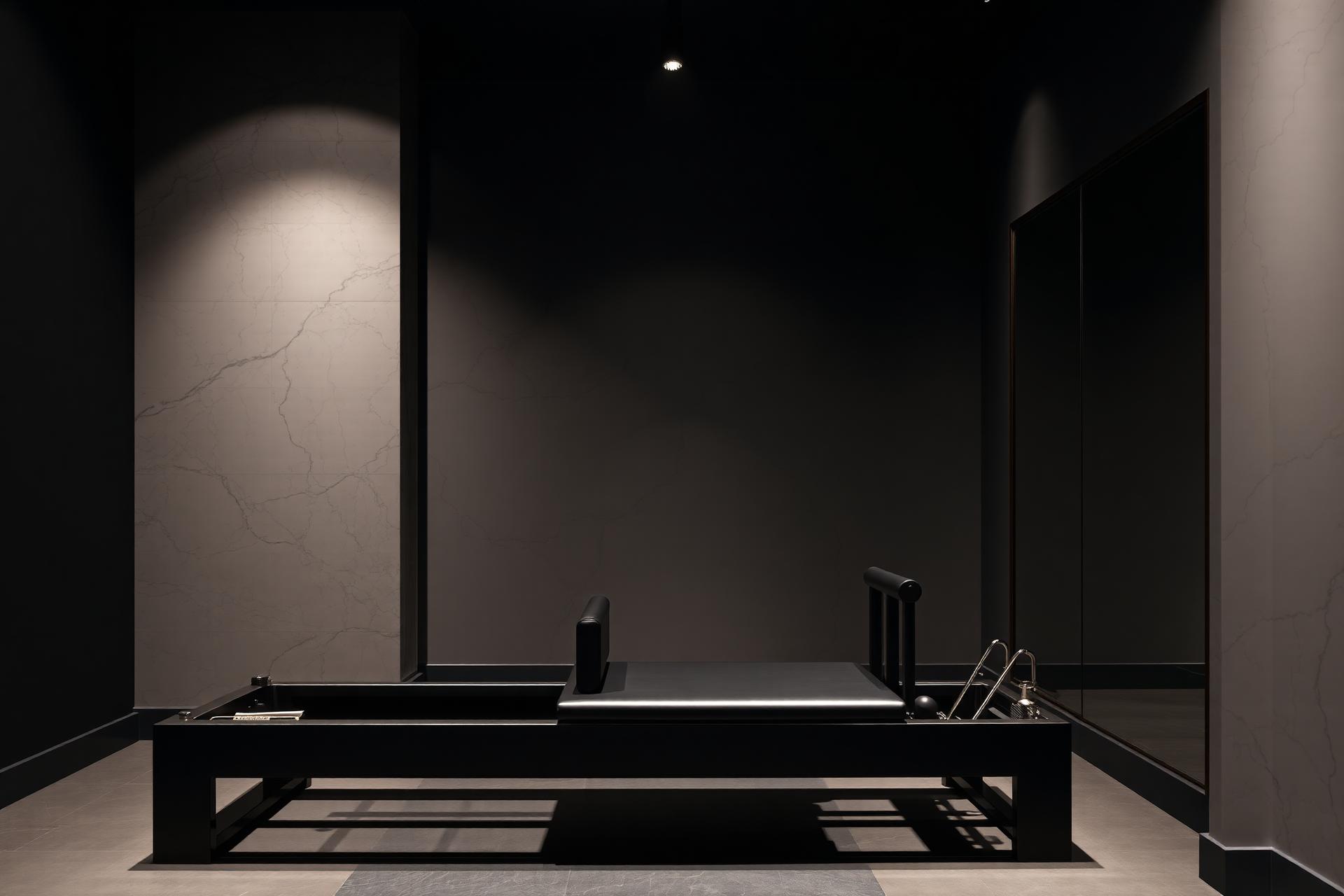 Noir Suite